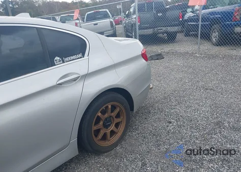 2011 BMW 528I из США, поврежденный, VIN WBAFR1C59BC260926